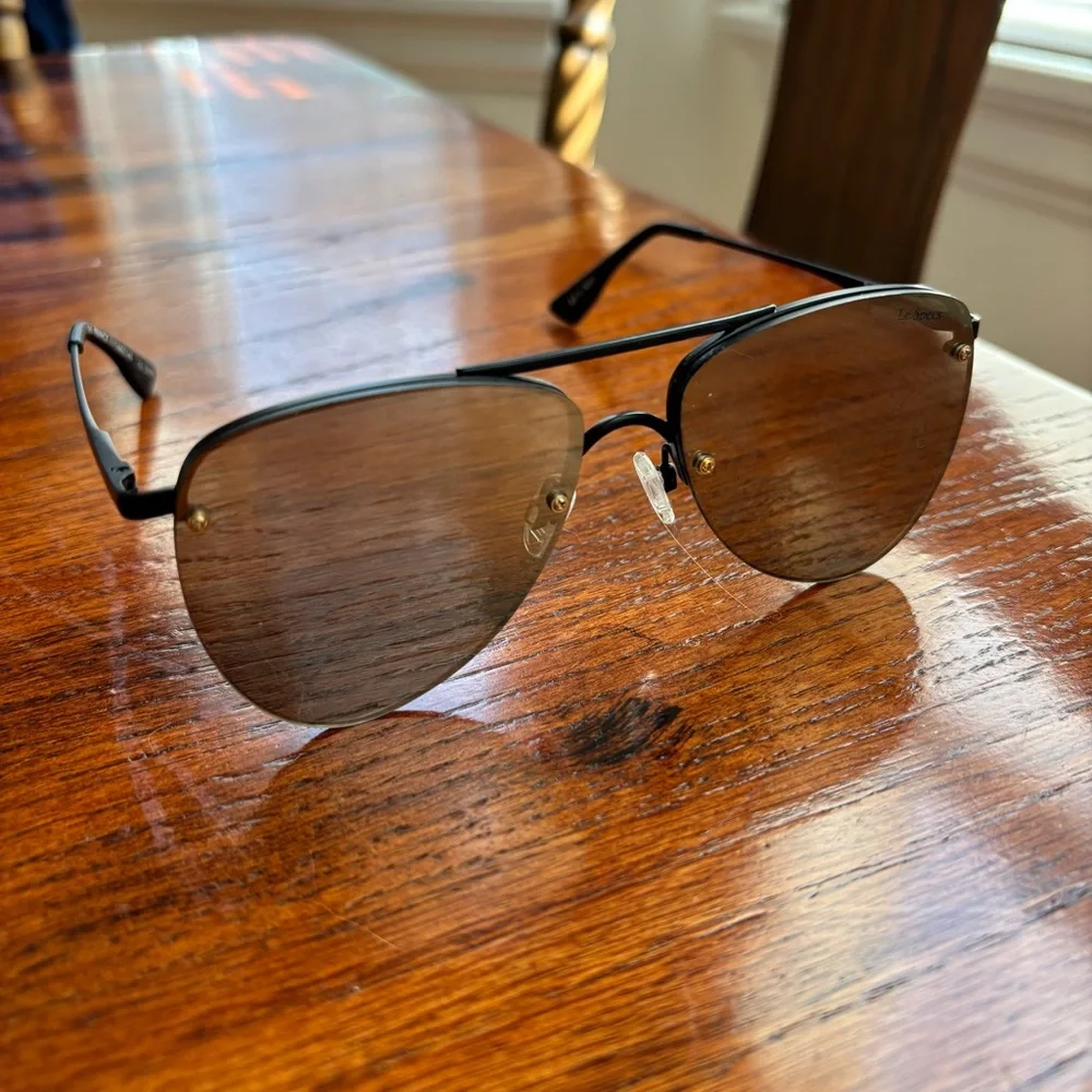 Le Specs the Prince Aviator Sunglasses - Picture 3 of 6